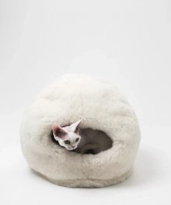 nest natural sheepskin pet bed white